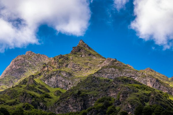 Comment participer à une randonnée guidée sur le Mont Blanc, France : préparations et précautions ?